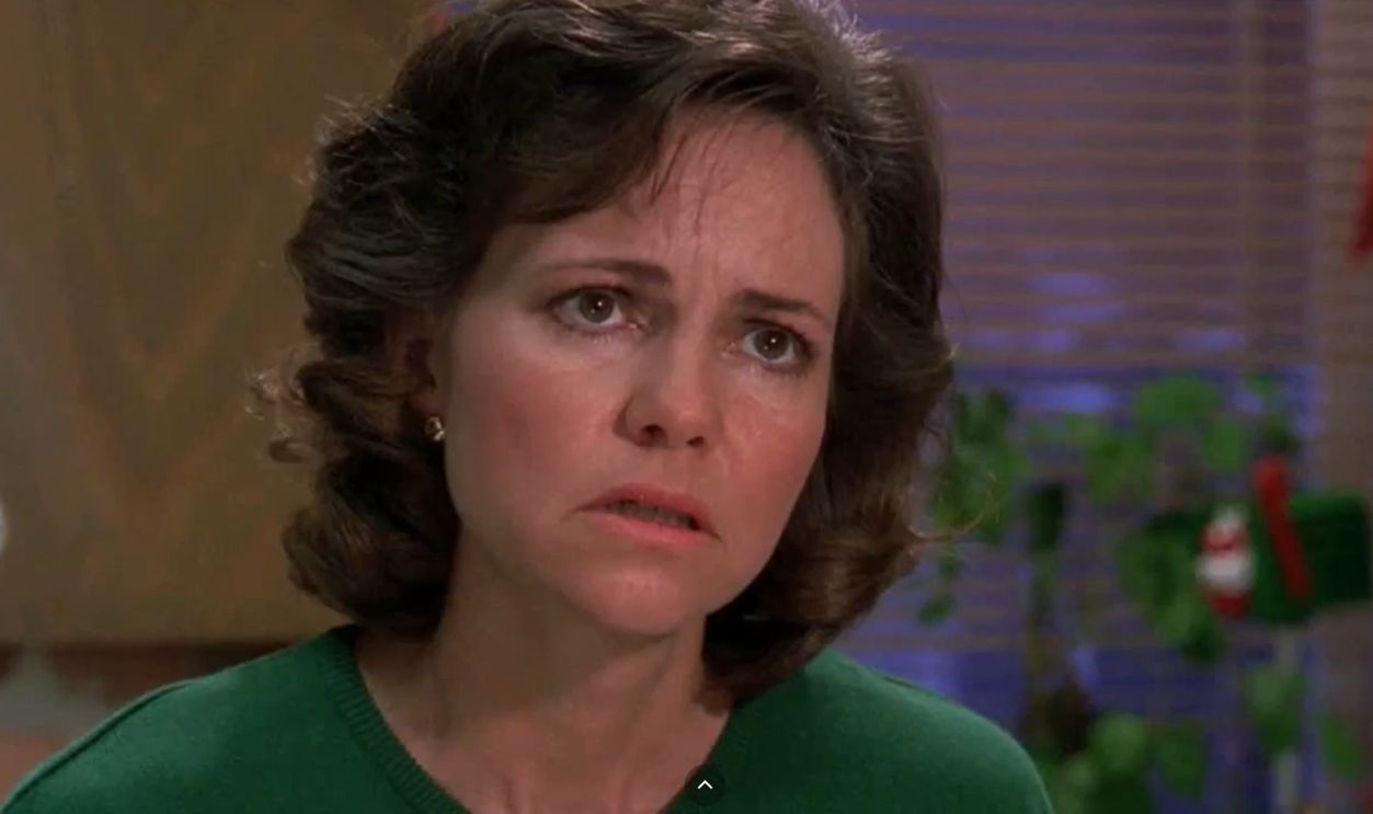 Screenshot from Steel Magnolias (1989)