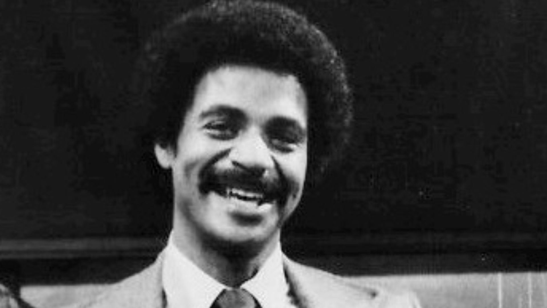 1977 cast photo from the television series Barney Miller.  From left: Max Gail (