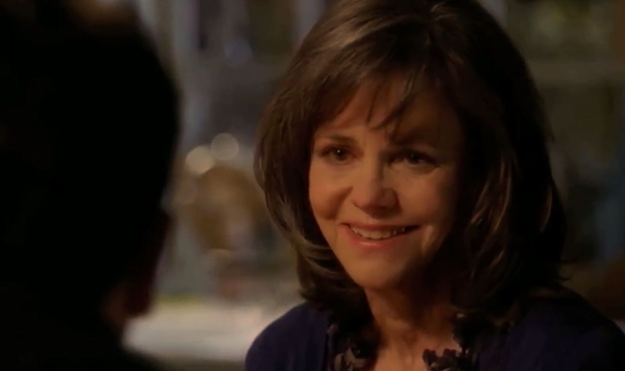 Screenshot from Brothers & Sisters (2006–2011)