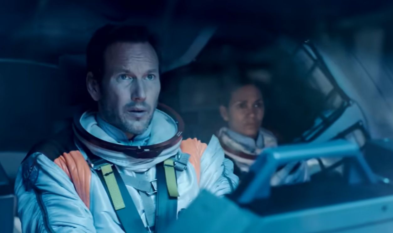  Screenshot from  Moonfall (2022)