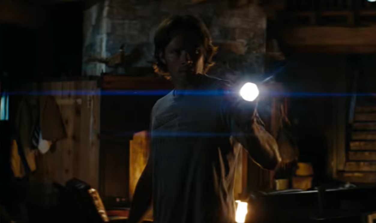 Screenshot from Friday the 13th (2009)
