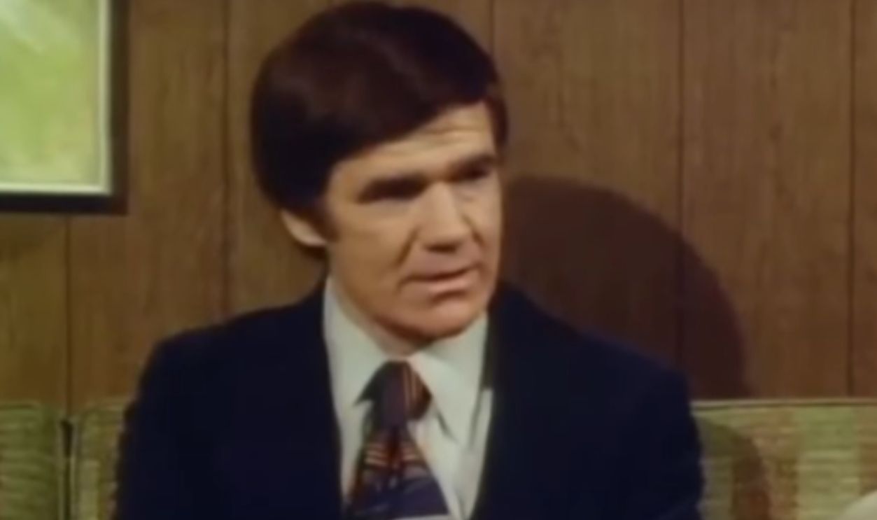 Screenshot from The Bob Newhart Show (1972–1978)