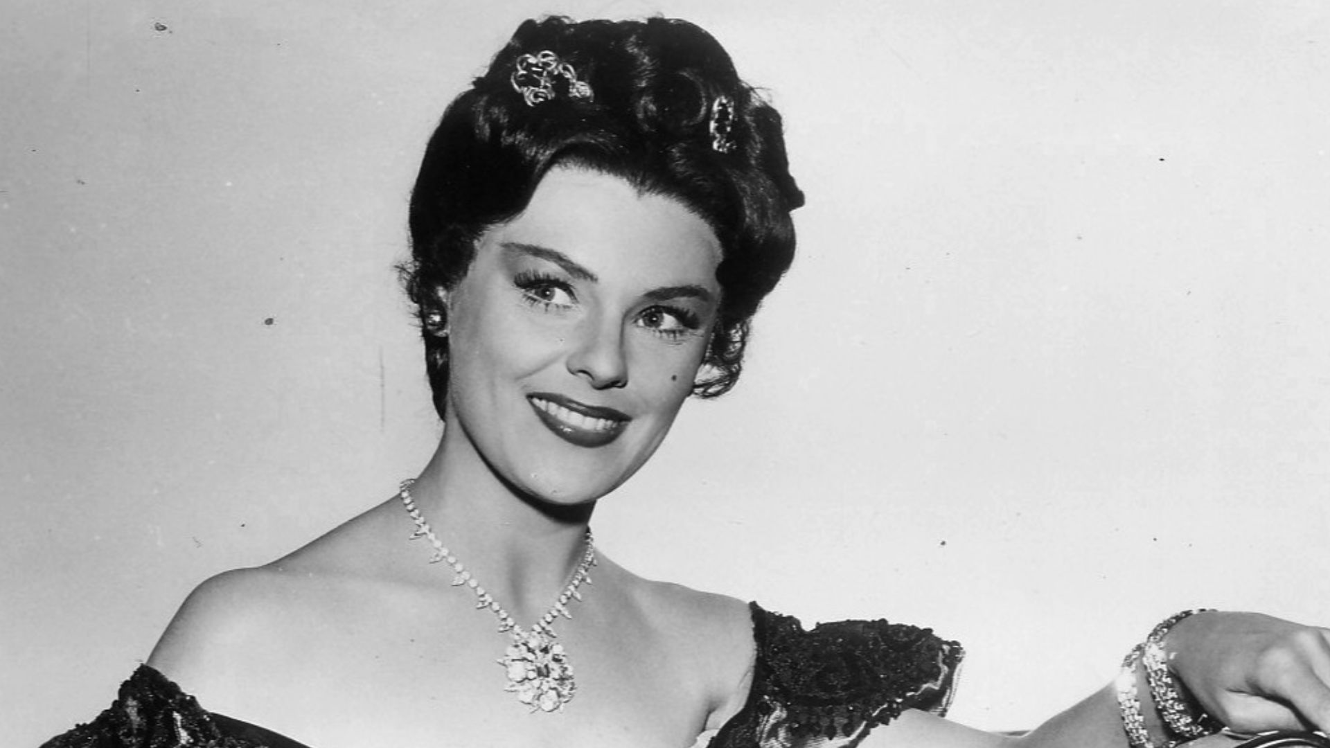 Publicity photo of actress Kathleen Crowley from the television program Maverick.