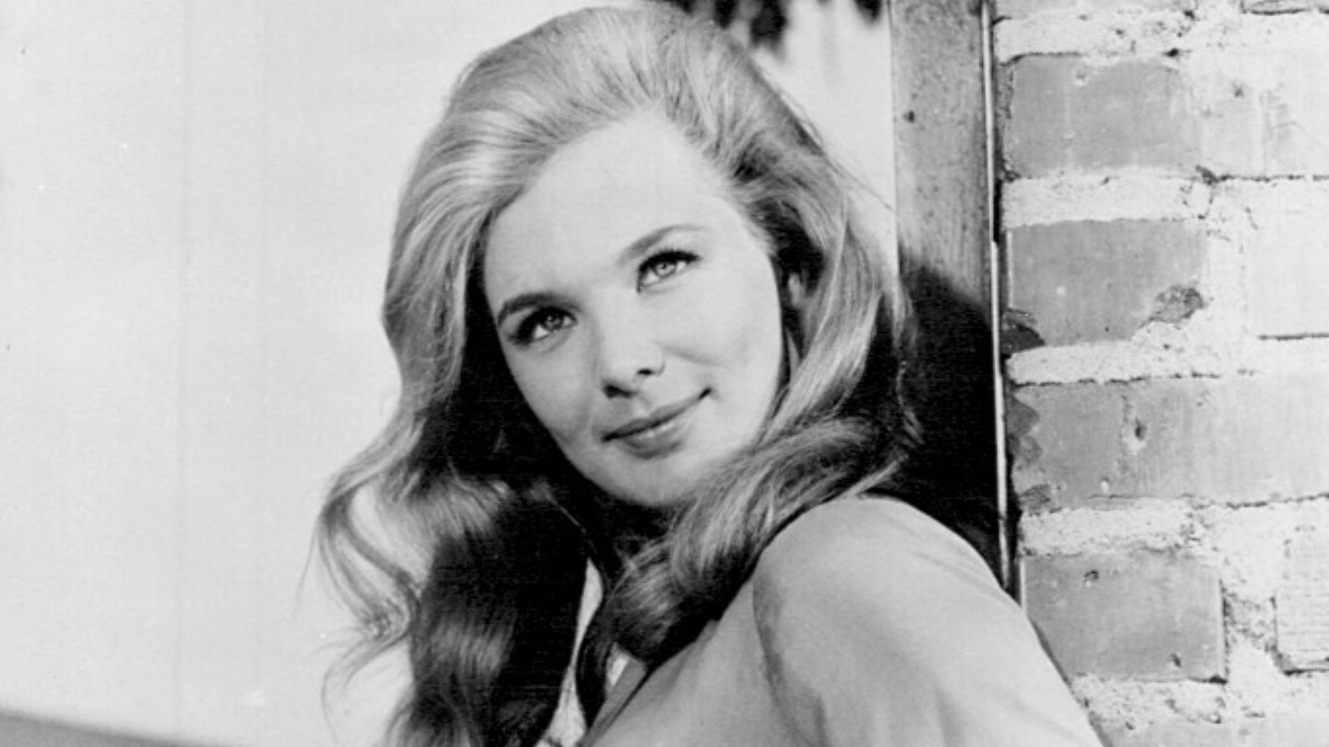 Photo of Linda Evans as Audra Barkley from the television program The Big Valley.