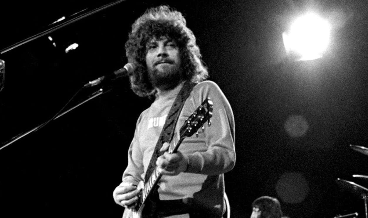 Musician/Singer/Songwriter Jeff Lynne during rehearsal for The Midnight Special TV show at NBC Studios in Burbank, CA 1974. 