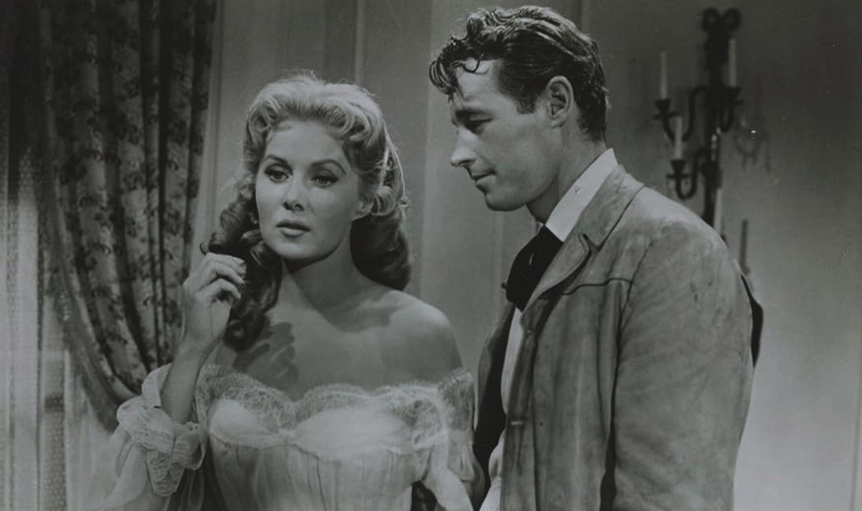 Screenshot from Bullwhip (1958)