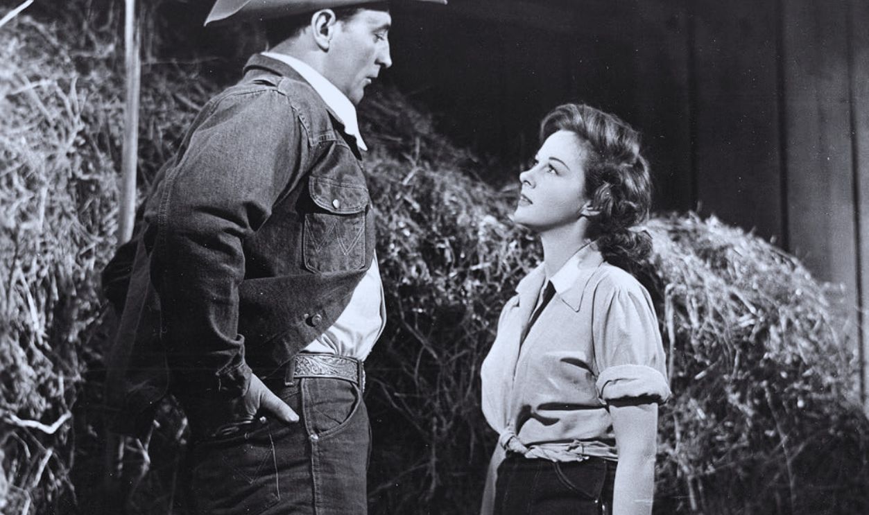Screenshot from The Lusty Men (1952)