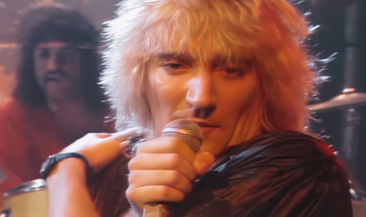 Screenshot from Da Ya Think I'm Sexy? (1978)