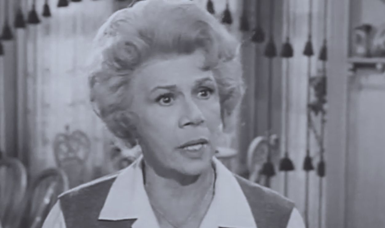 Screenshot from Petticoat Junction (1963-1970)