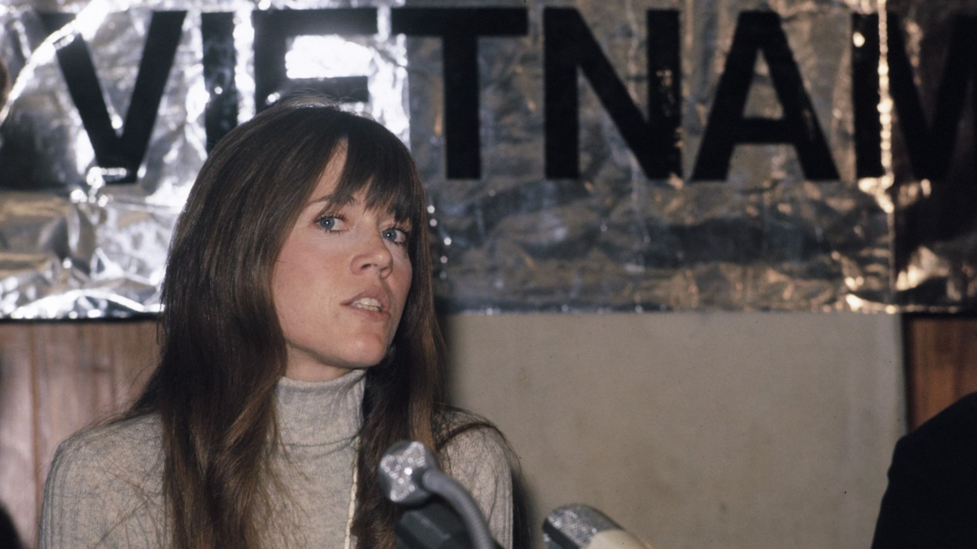 Vietnambijeenkomst in cultureel Centrum De Lindenberg te Nijmegen; Jane Fonda (actrice en Vietnamactiviste).