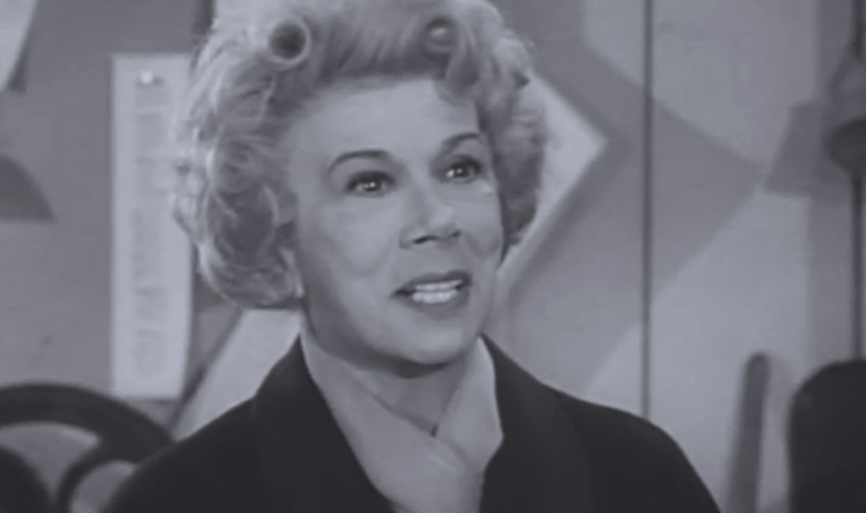 Screenshot from Petticoat Junction (1963-1970)
