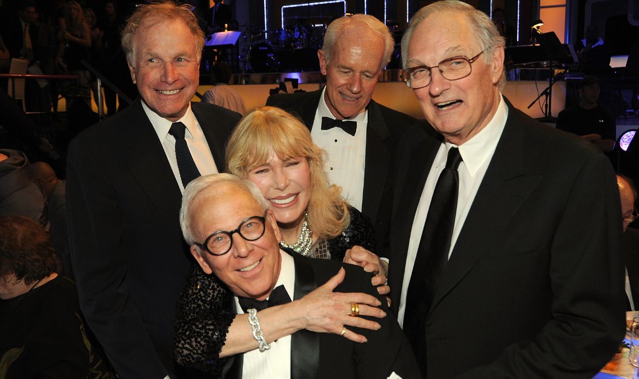 (L-R) Wayne Rogers, Mike Farrell, Alan Alda, Loretta Swit and William Christoper, Cast of MASH at the 7th Annual TV Land Awards held at Gibson Amphitheatre on April 19, 2009 in Universal City, California.