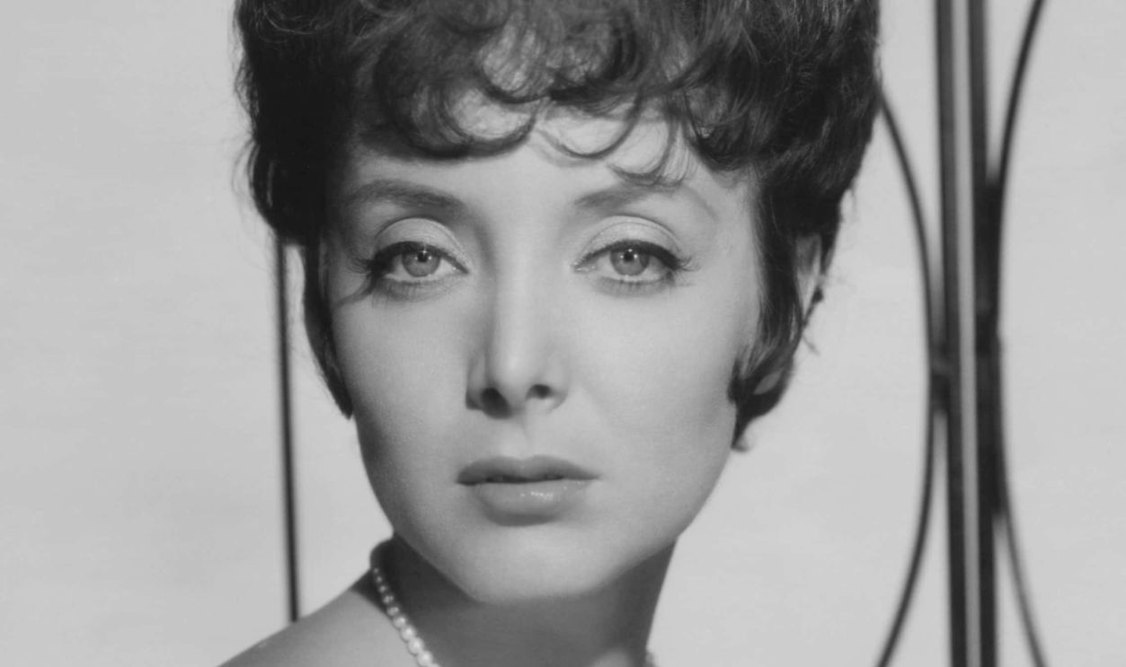 Carolyn Jones, Publicity Portrait for the Film, "Sail a Crooked Ship", Columbia Pictures, 1961