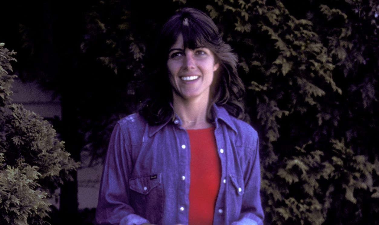 Actress Susan Saint James on August 21, 1981 vacations with the Kennedy family at The Kennedy Compound in Hyannis Port, Massachusetts. 