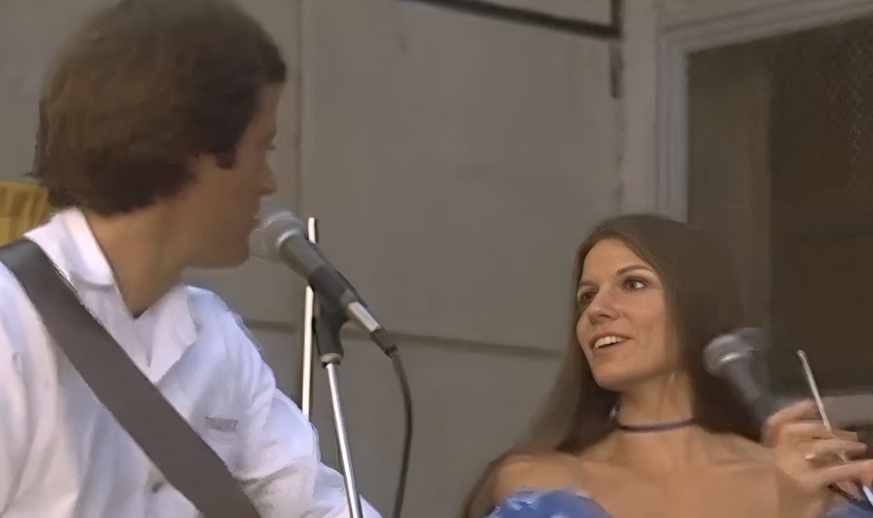 Screenshot from Outlaw Blues (1977)