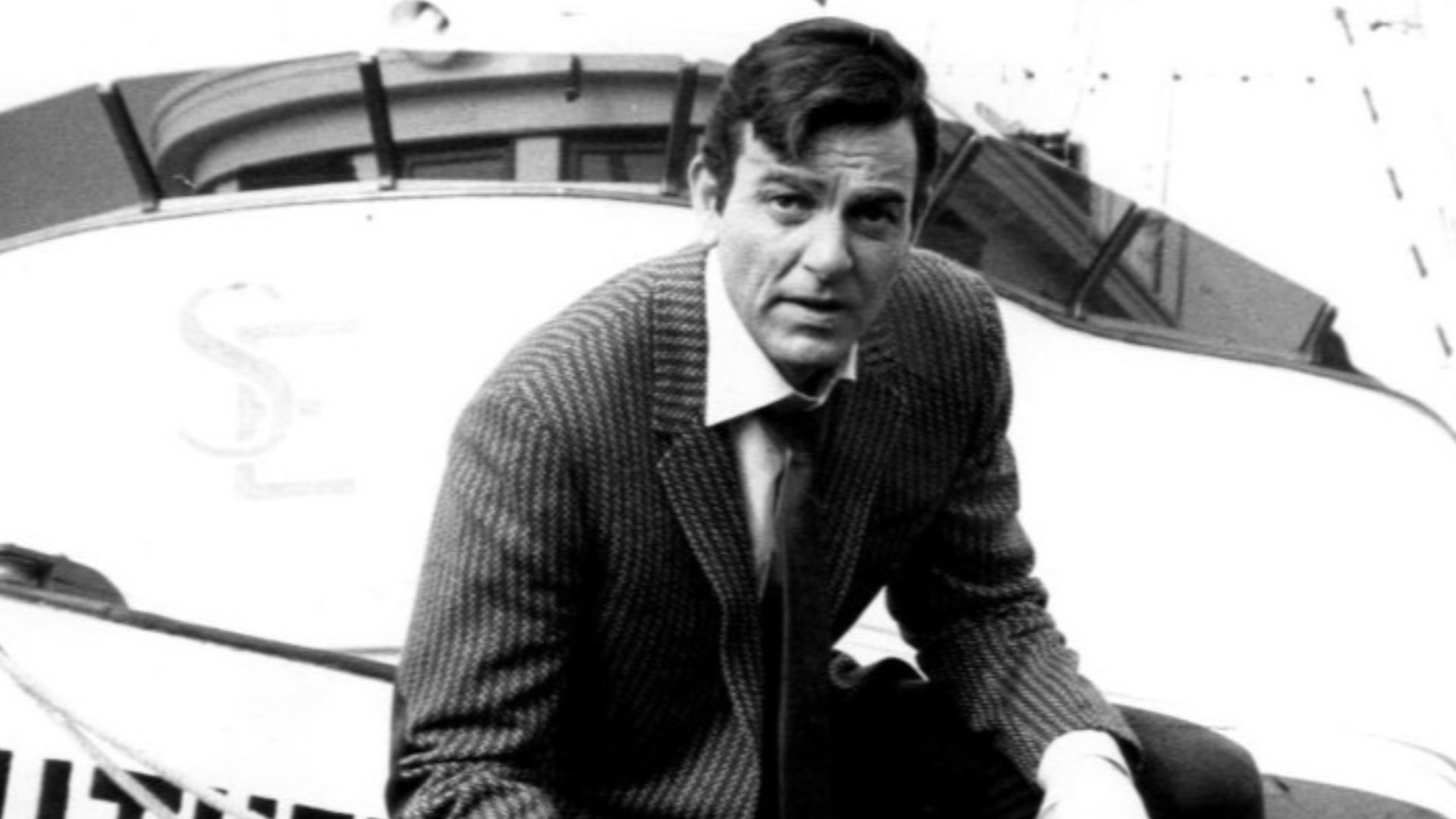 Photo of Mike Connors as the title character from the television program Mannix.