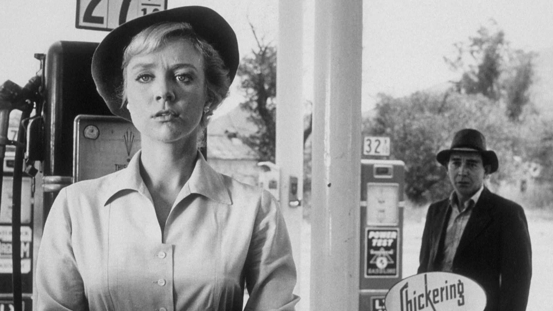 Inger Stevens and Leonard Strong in a scene from The Twilight Zone episode The Hitch Hiker.