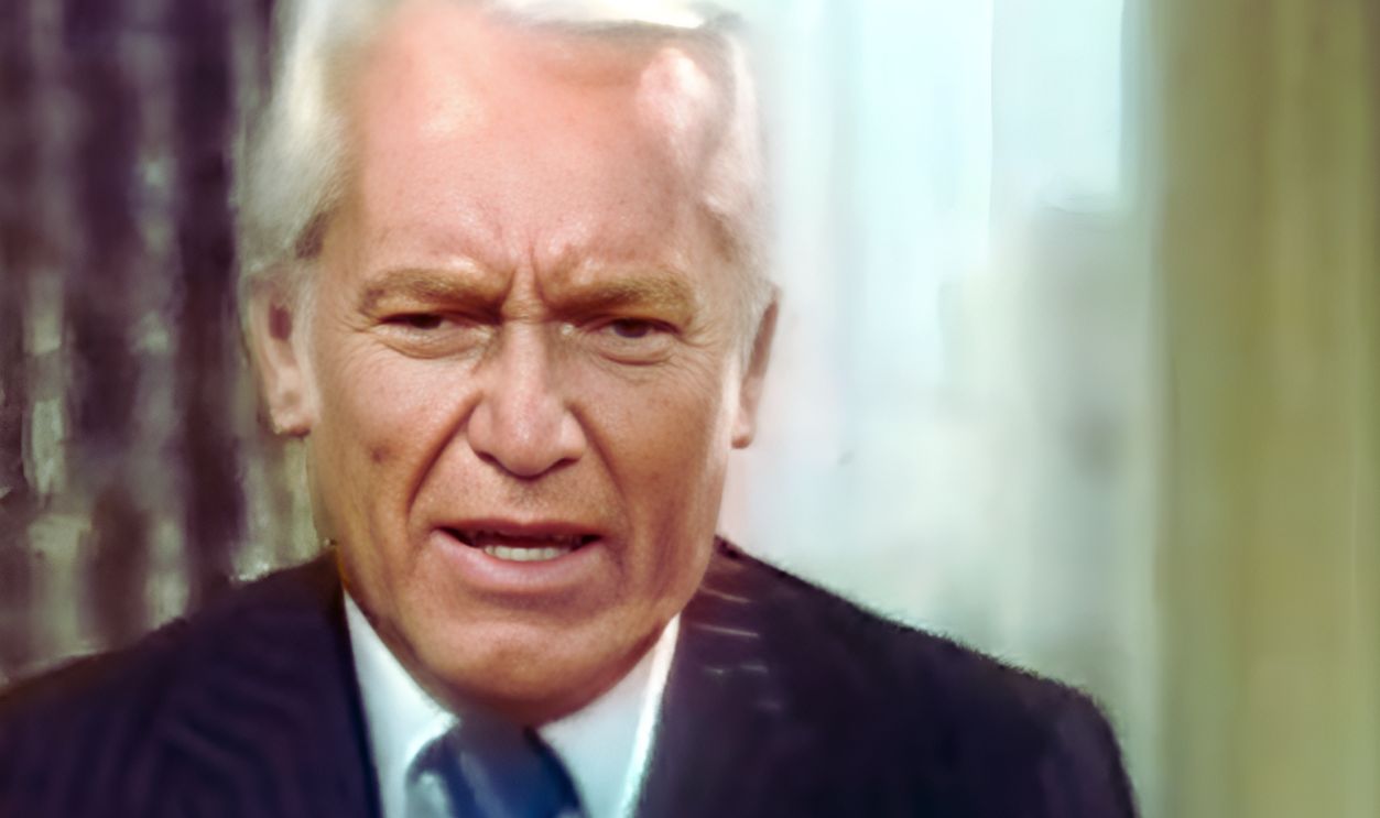Screenshot from The Ted Knight Show (1978)