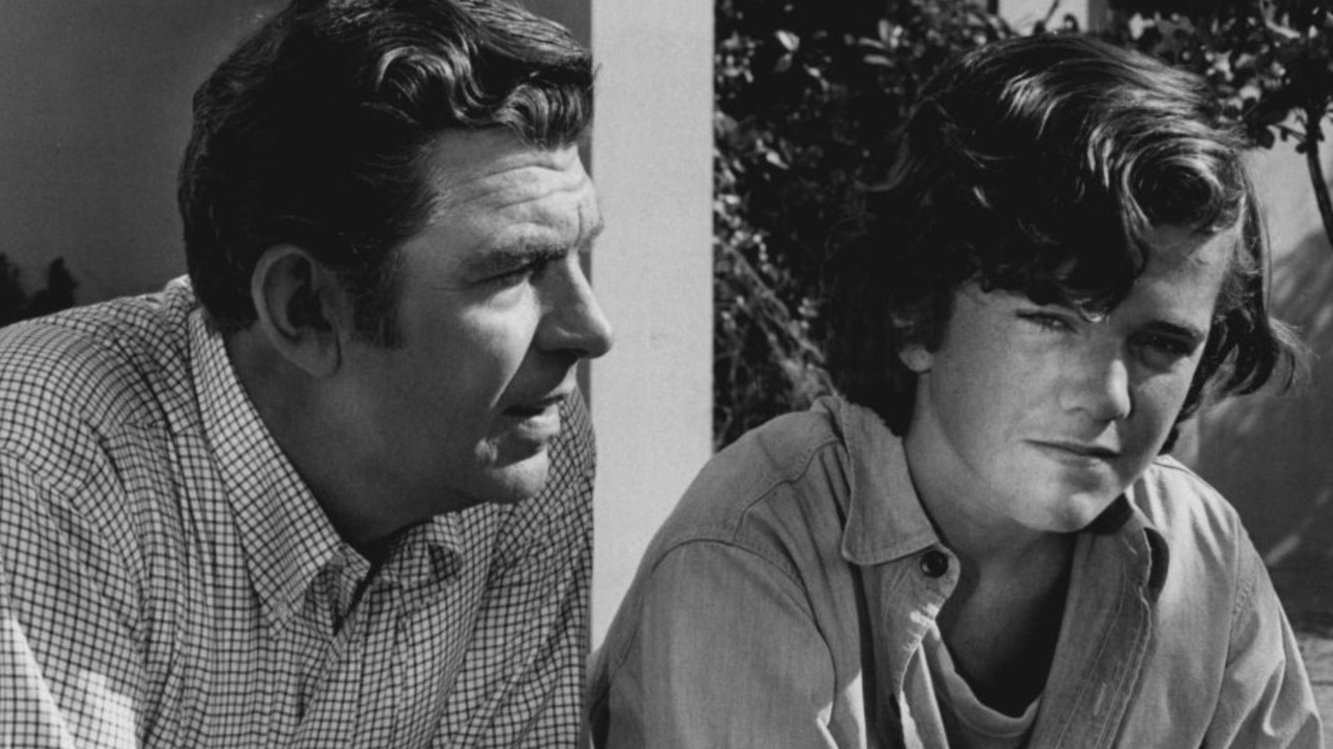 Publicity photo of American actors Andy Griffith and Butch Patrick promoting the September 18, 1970 premiere of the CBS television series The Headmaster.
