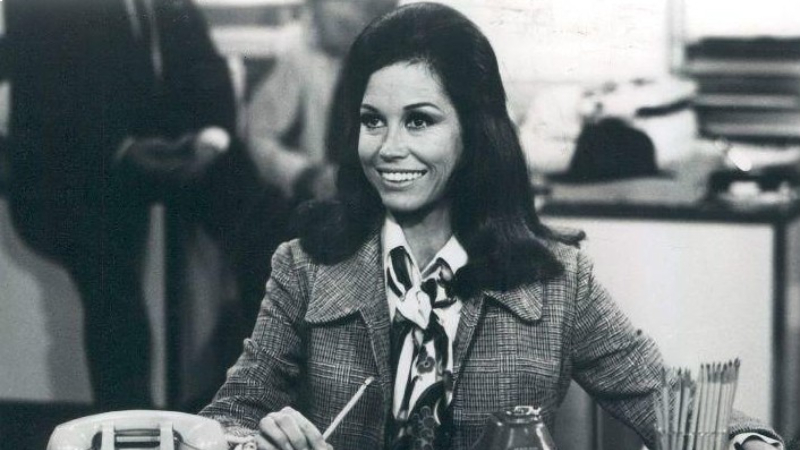 Scene 1 from the Mary Tyler Moore Show 1977