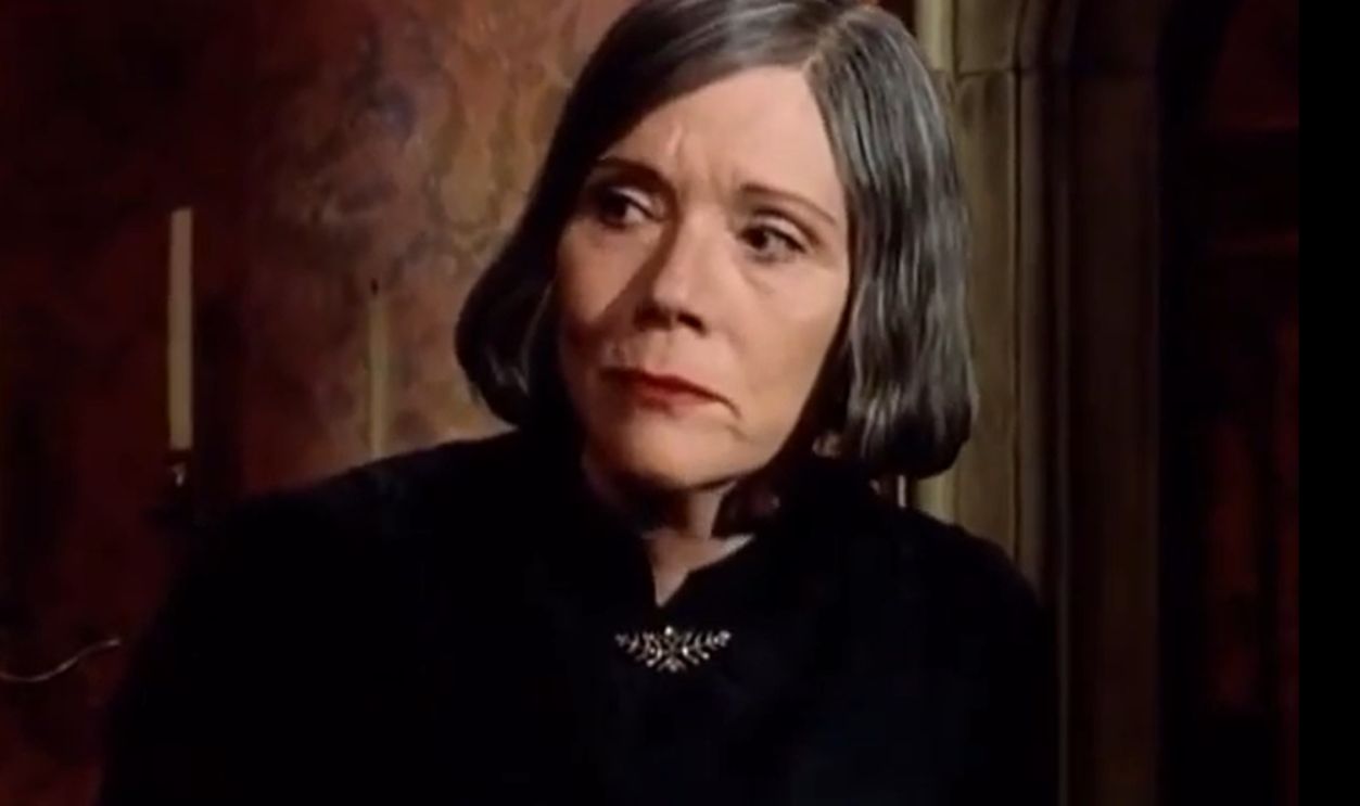 Screenshot from Rebecca (1997)