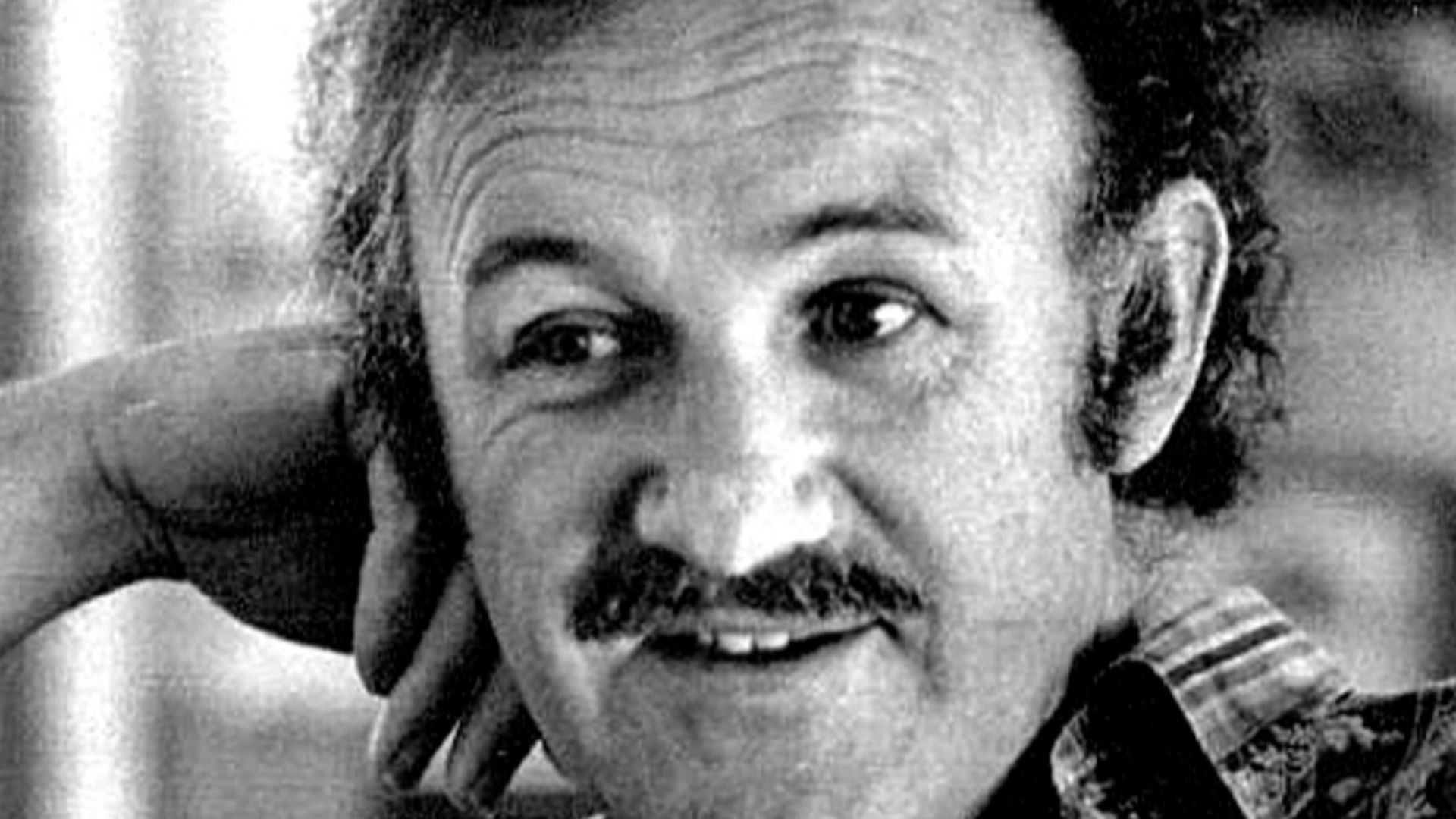 Newspaper interview photo of Gene Hackman