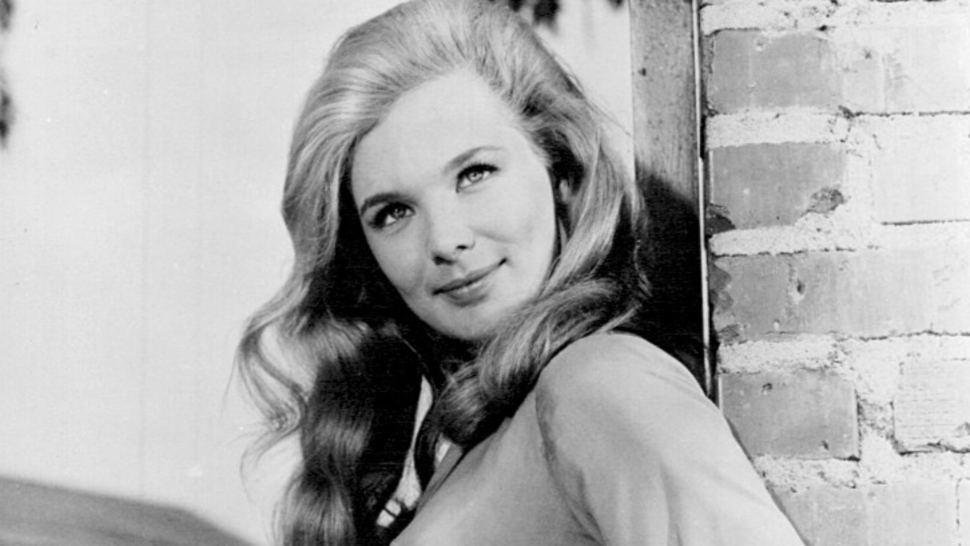 Photo of Linda Evans as Audra Barkley from the television program The Big Valley.