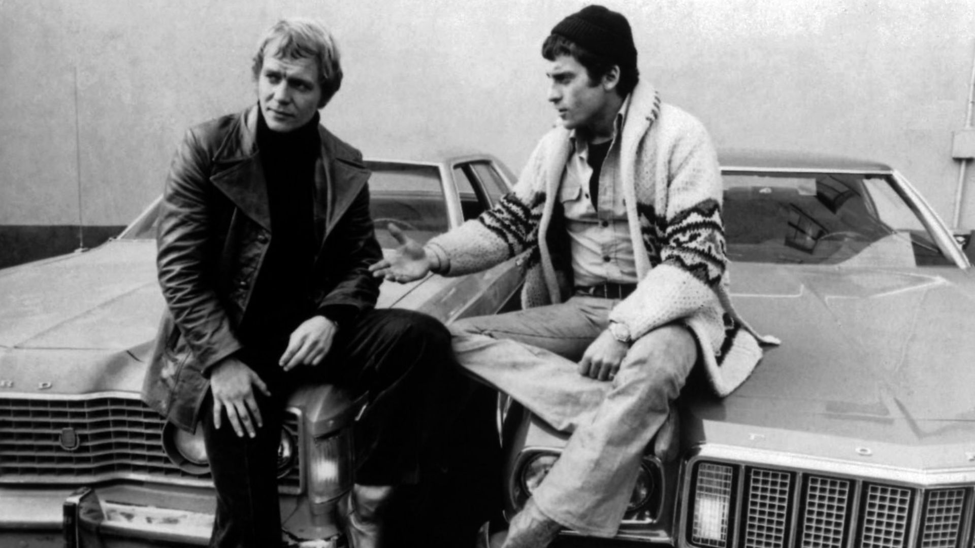 Photo of David Soul as Ken Hutchinson and Paul Michael Glaser as David Starsky from the premiere of the television series Starsky and Hutch.
