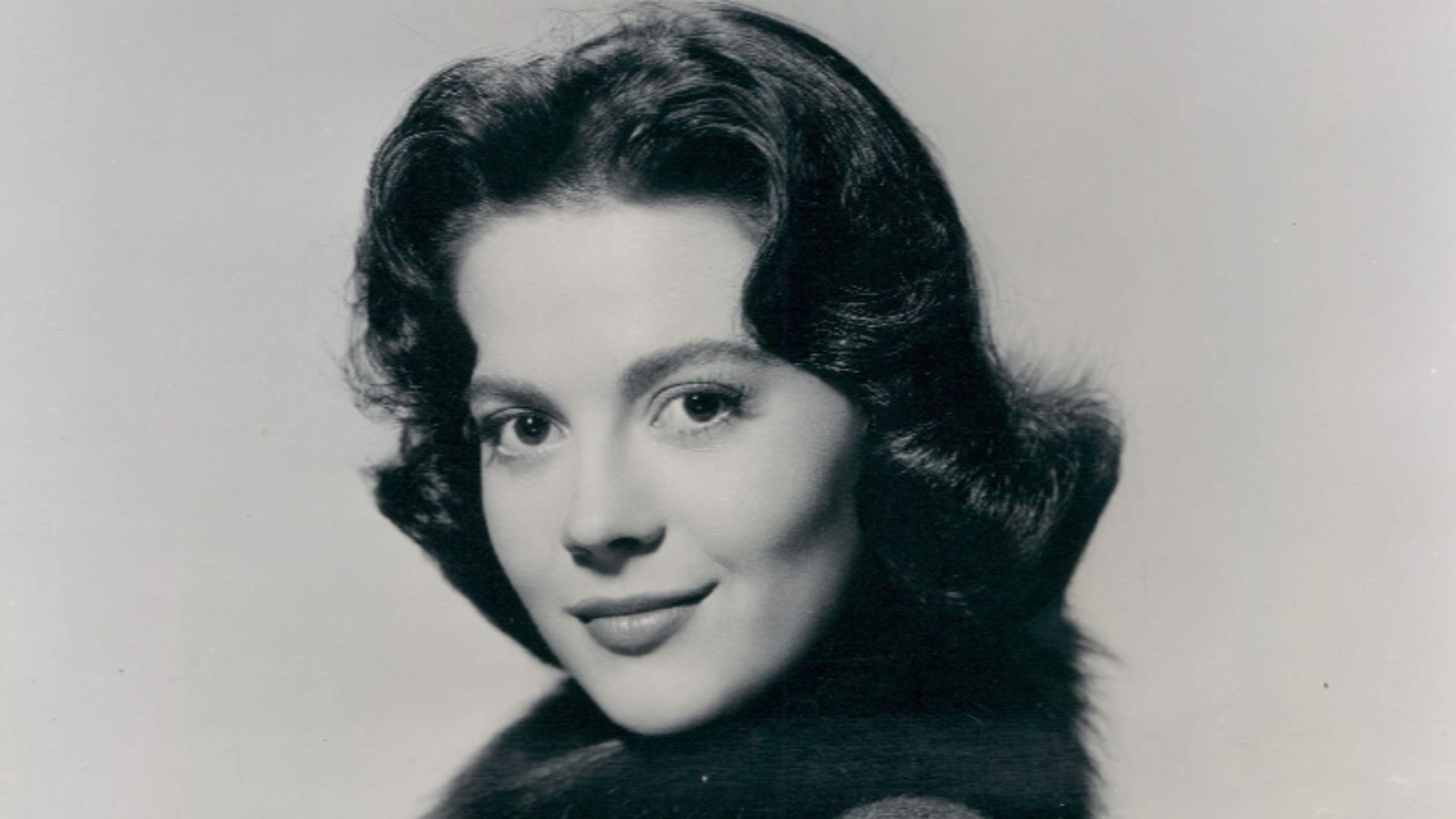 Publicity photo of Natalie Wood