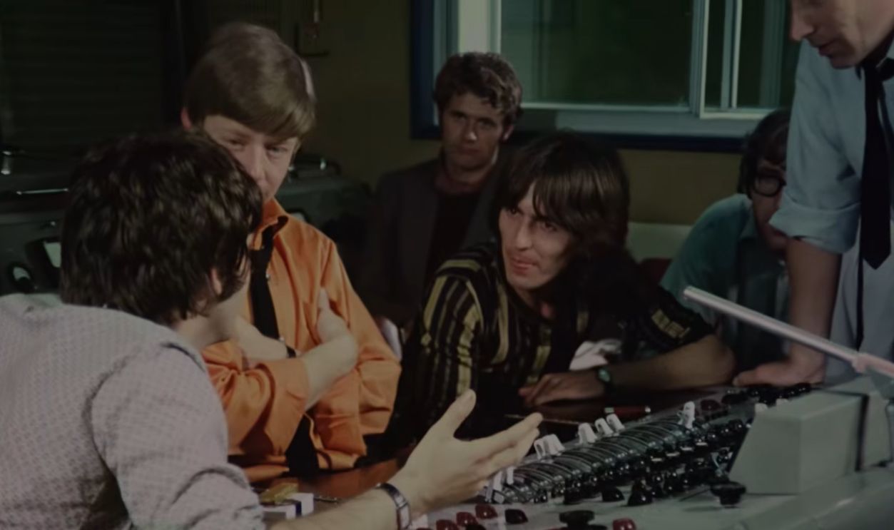 Screenshot from Ob-La-Di, Ob-La-Da (1968)