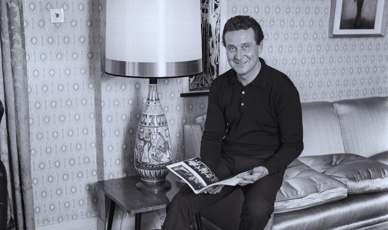 Gettyimages - 592205378, Actor Patrick McNee seen here at home. 1960 A999-010