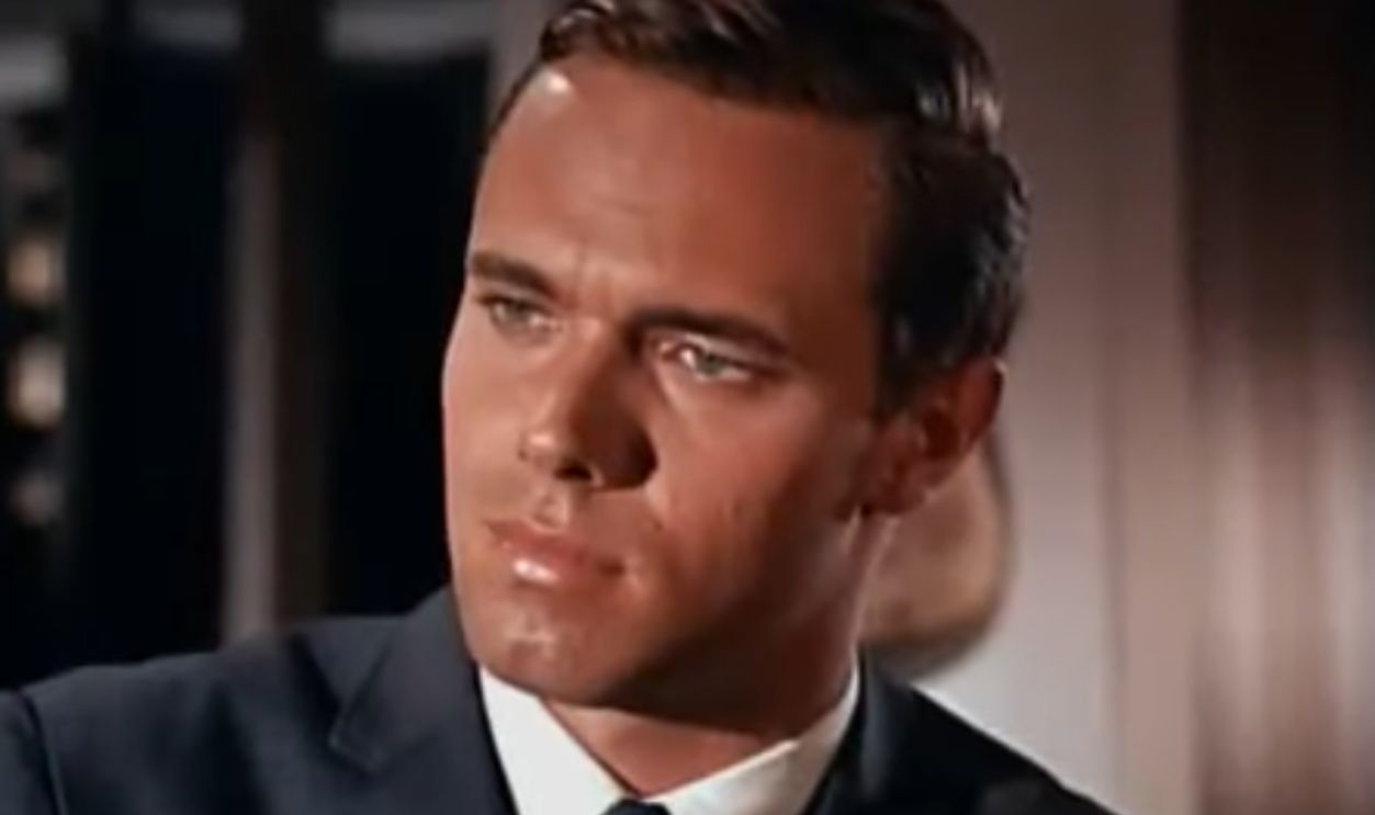 Screenshot from The F.B.I. (1965-1974)