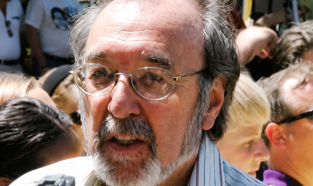  James L. Brooks