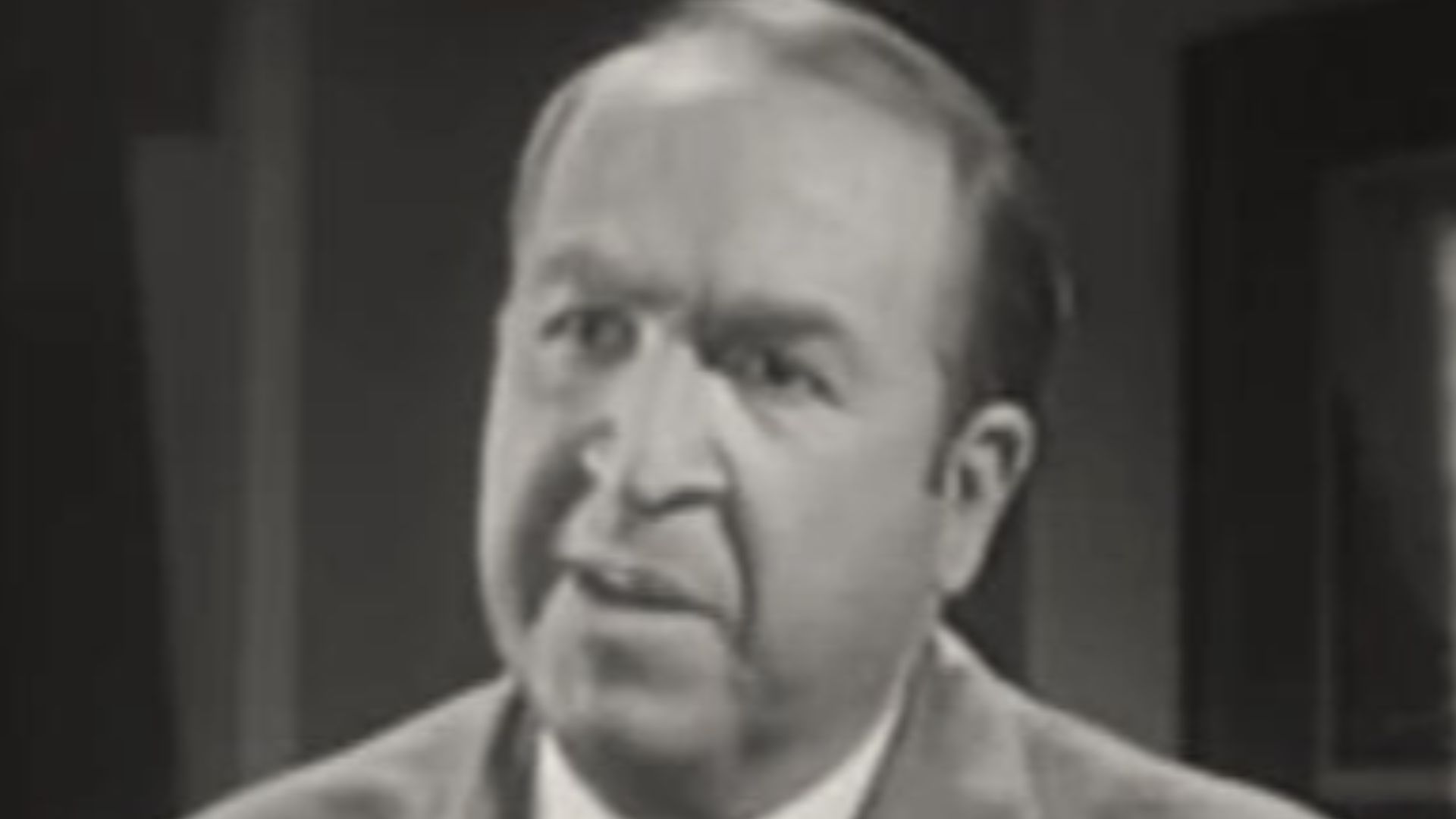 Jesse White in Three Blondes in His Life - cropped screenshot