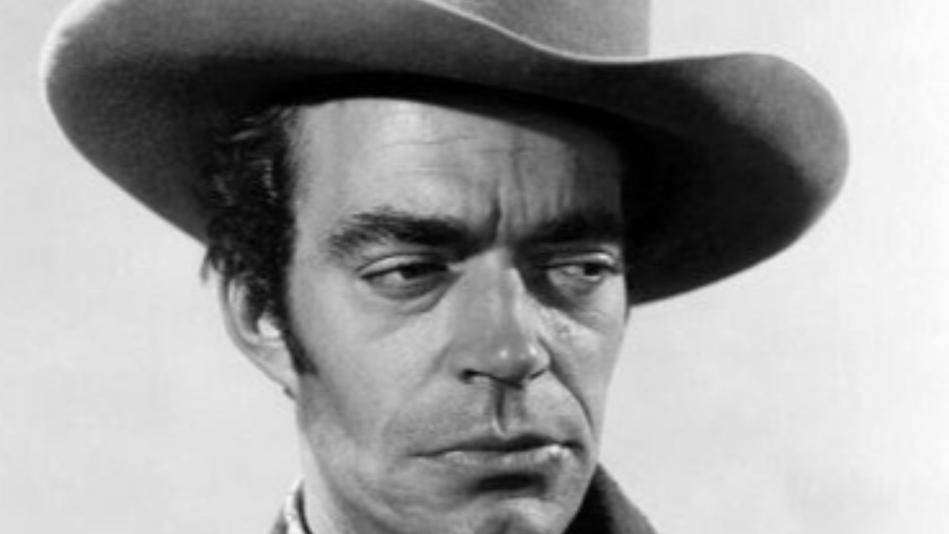 Publicity photo of Jack Elam