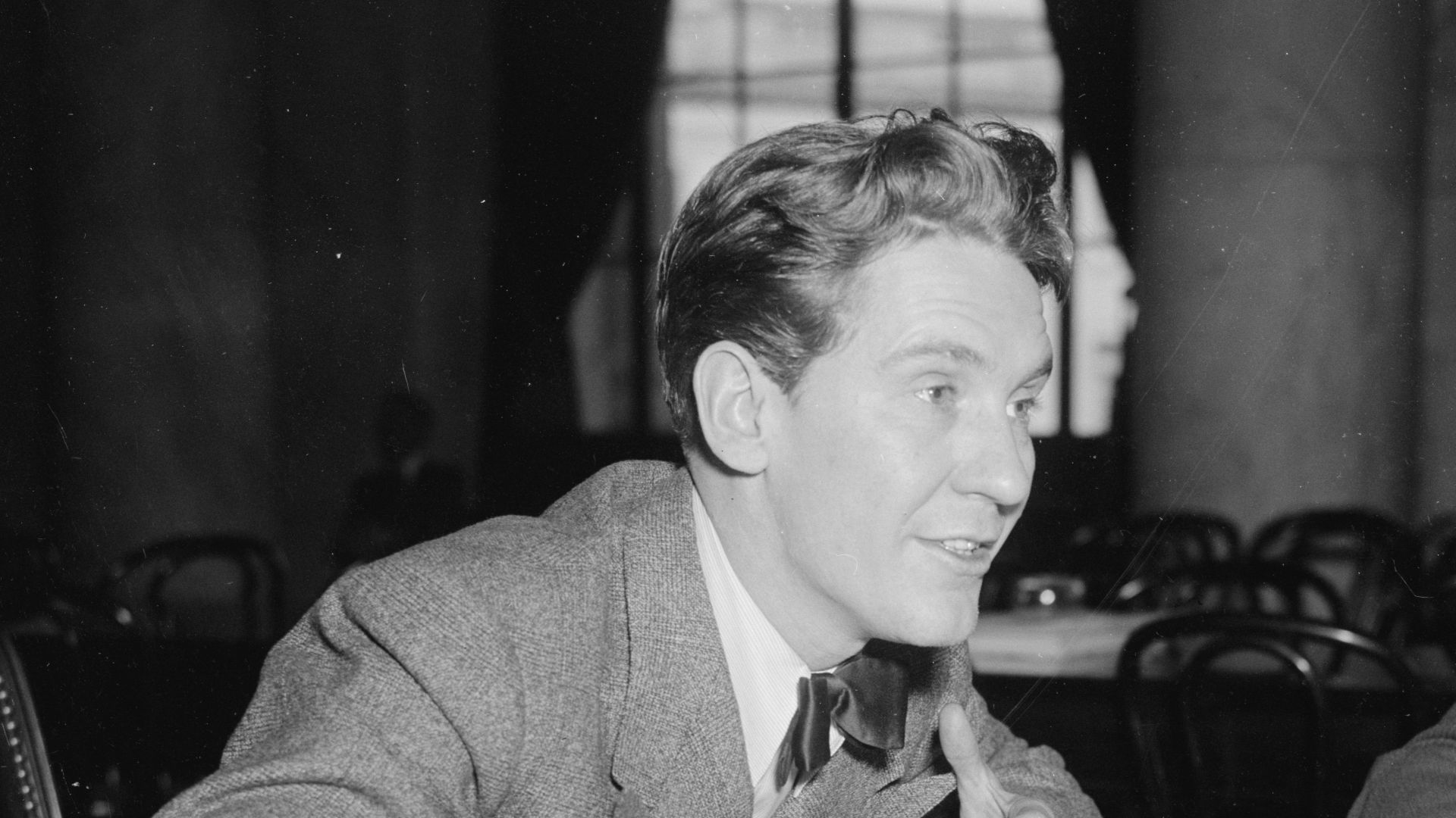Burgess Meredith urges permanent Federal Bureau of Fine Arts. Washington, D.C., Feb. 28. A militant campaign will shortly be waged for creation of a permanent Federal Bureau of Fine Arts, Burgess Meredith, acting President of Actors Equity, today told the
