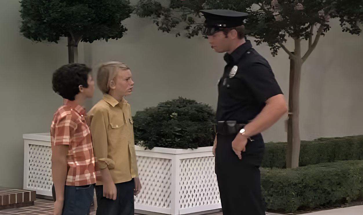 Screenshot from Adam-12 (1968–1975) 