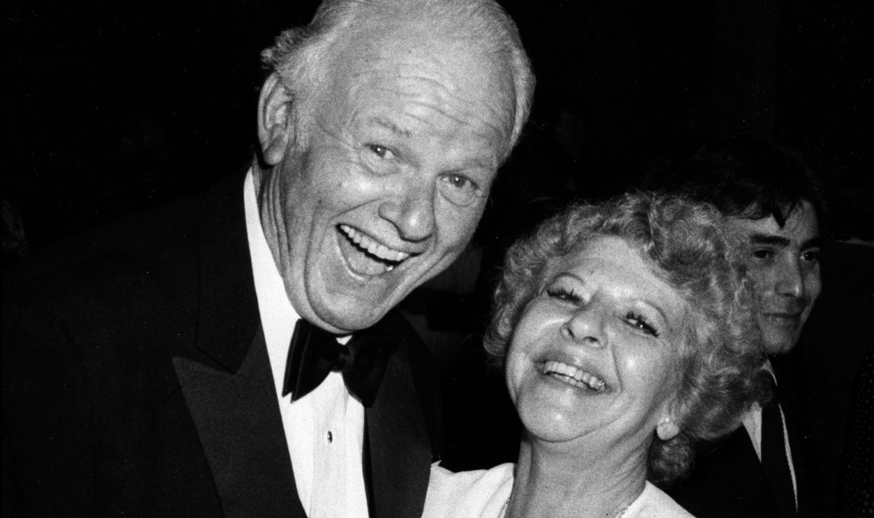 BEVERLY HILLS, CA - MARCH 12: Actor Alan Hale Jr. and wife Naomi Hale attend Hollywood Opera and Theater Founders Banquet on March 12, 1982 at the Beverly Hilton Hotel in Beverly Hills, California.