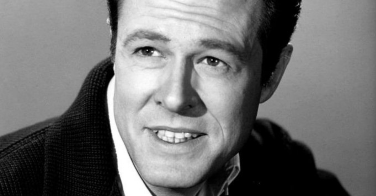Publicity photo of actor Robert Culp.