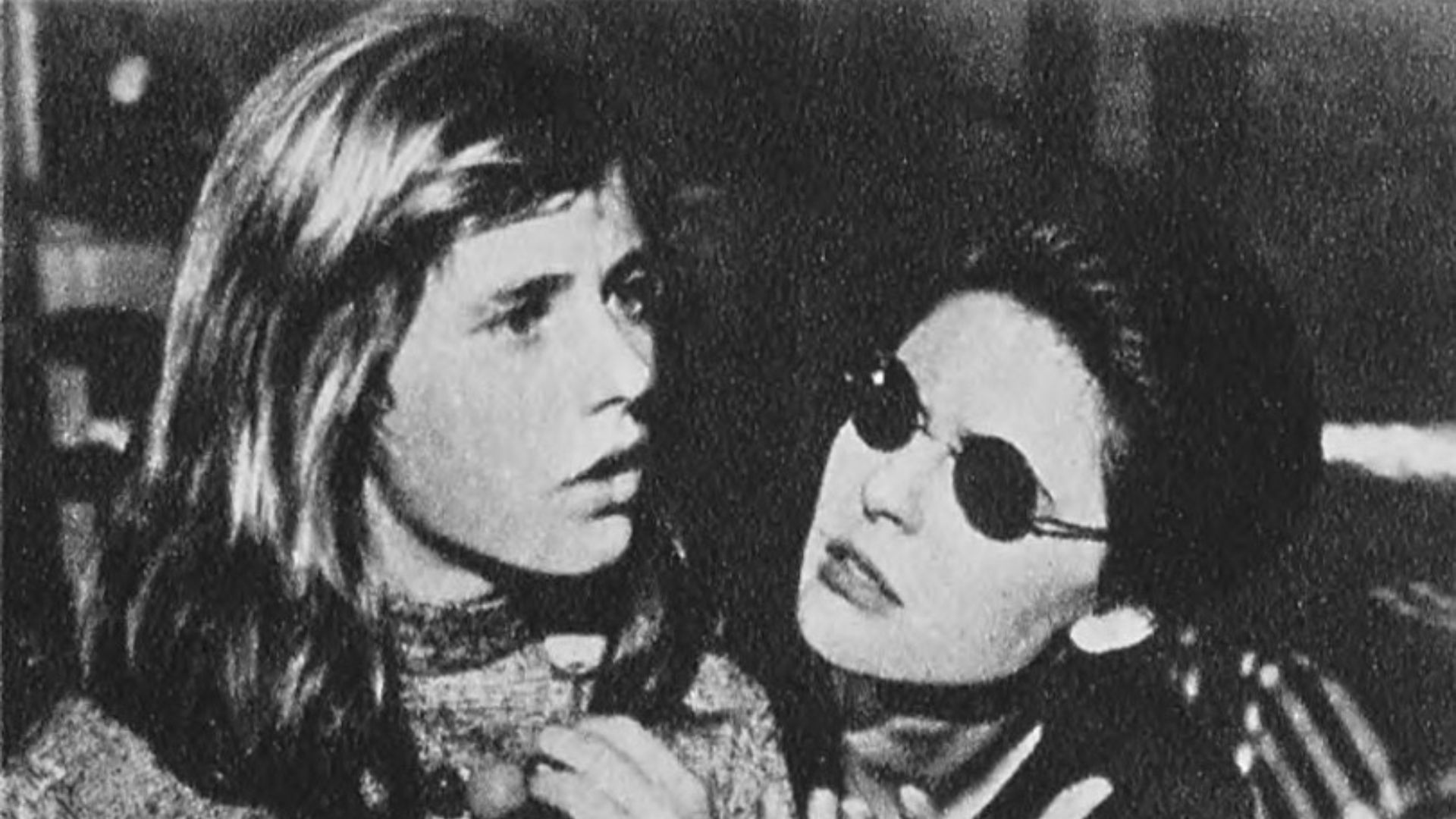 Patty Duke and Anne Bancroft in the American film The Miracle Worker (1962).