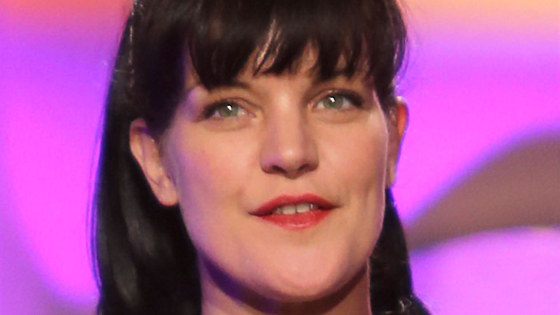 2014 AHA Hero Dog Awards Celebrity Presenters - Pauley Perrette and Dr. Marty Becker