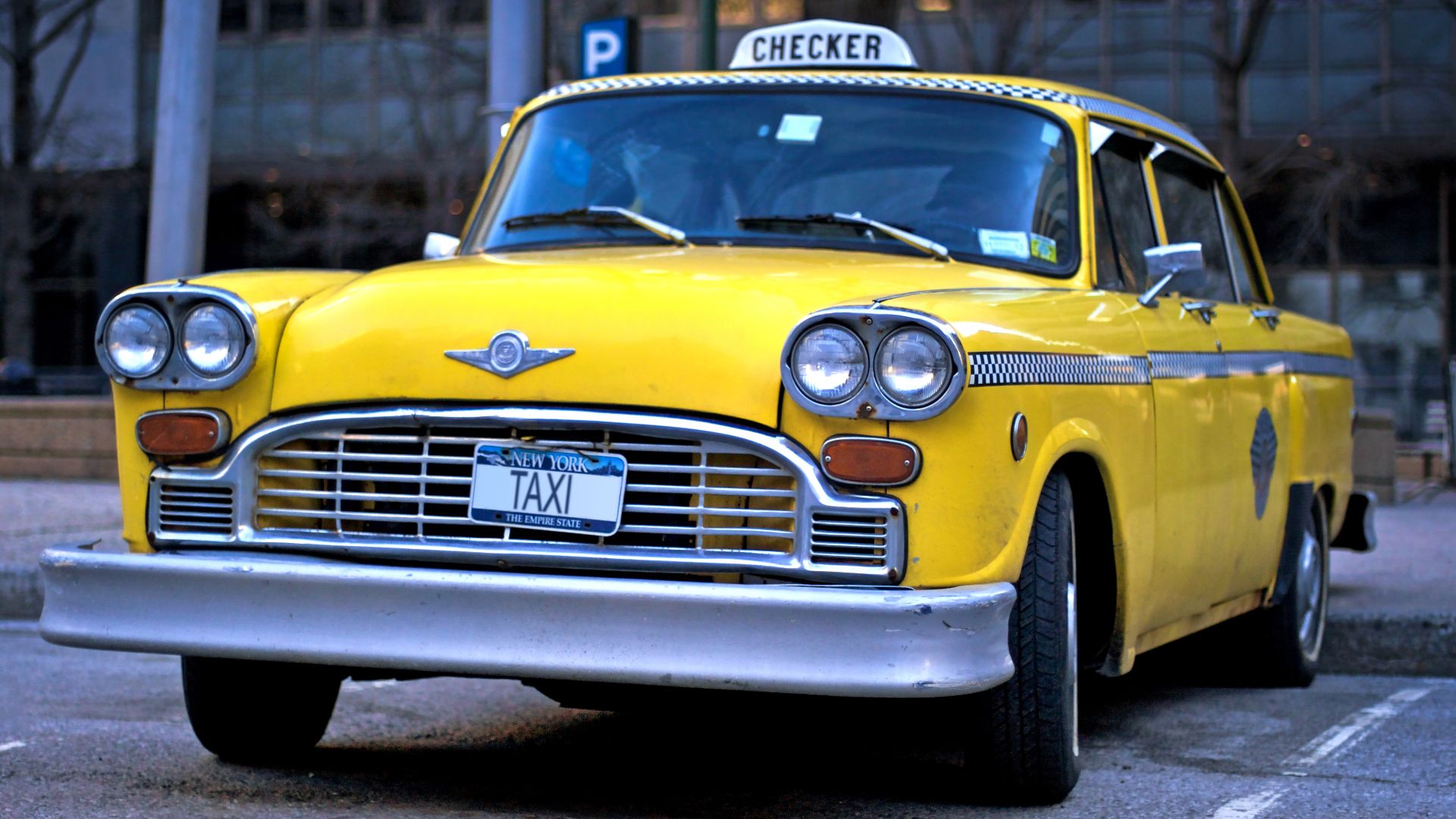 A Checker A-11 taxi cab with windshield wipers as used from 1978.