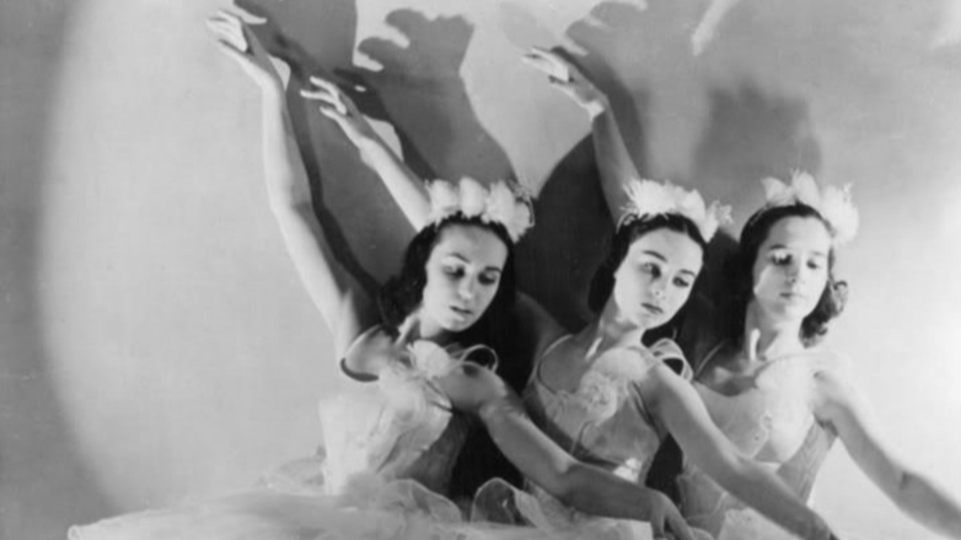Photo of the Ballet Russe de Monte Carlo performing The Nutcracker.