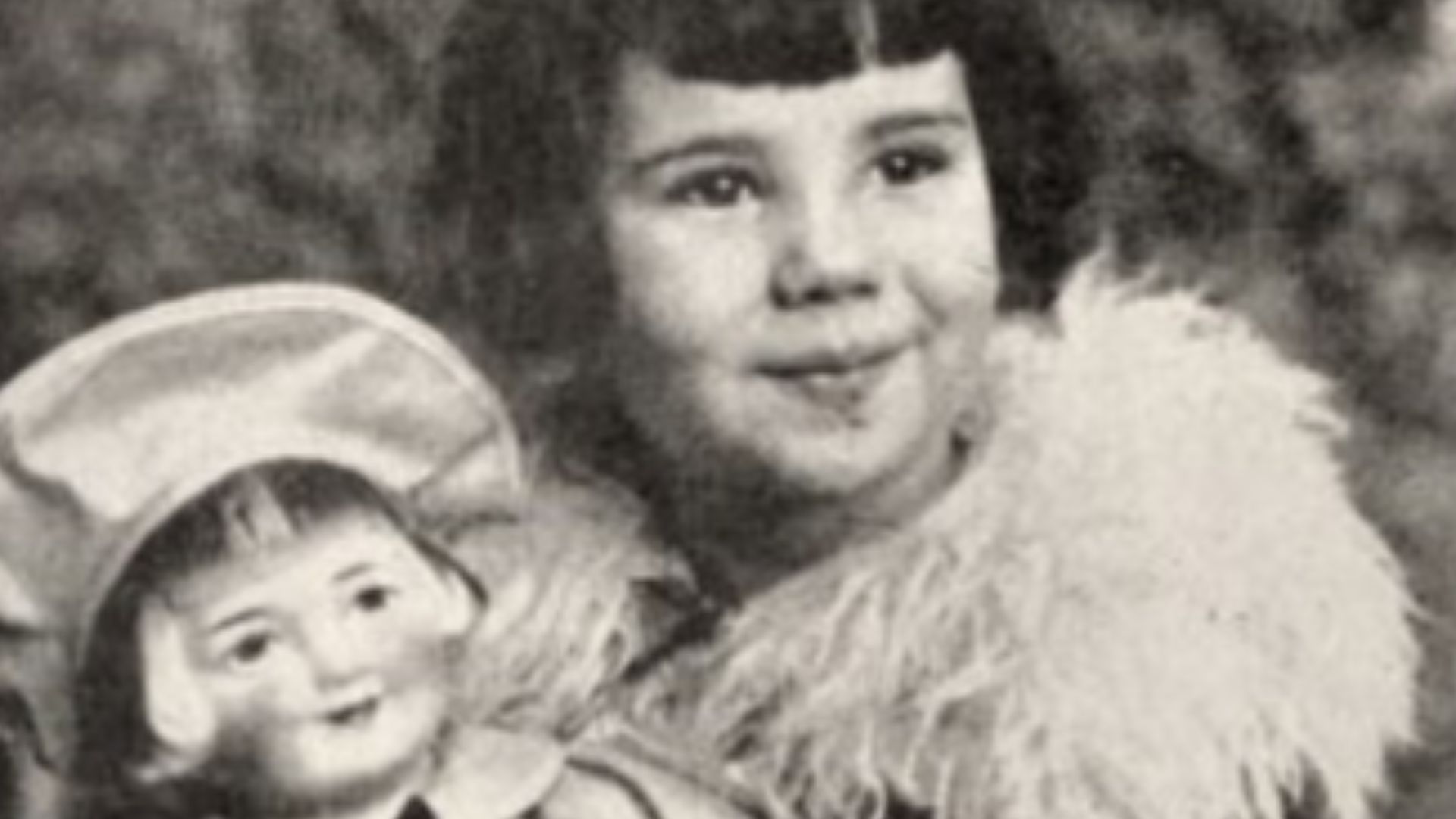 Advertisement for the American drama film Captain January (1924) with Diana Serra Cary aka Baby Peggy, on pages 4 and 5 of the March 8, 1924 Exhibitors Trade Review.