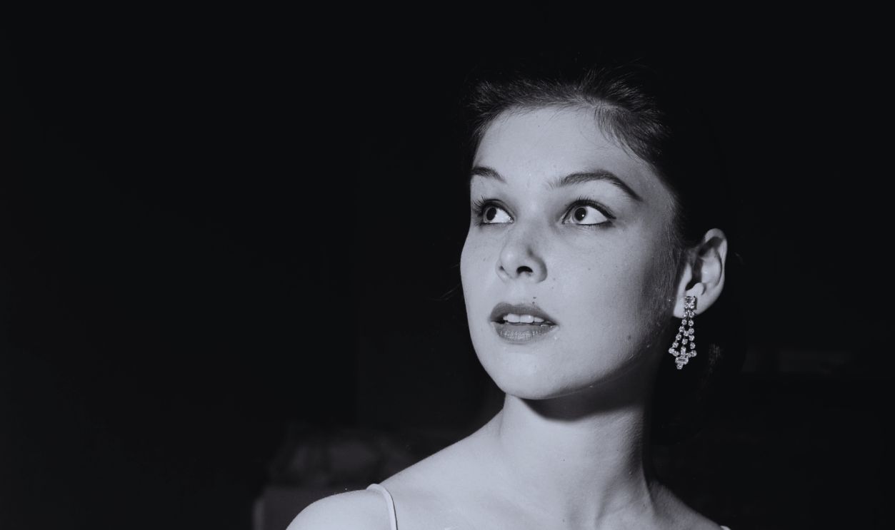 Gettyimages - 499132577, Yvonne Craig