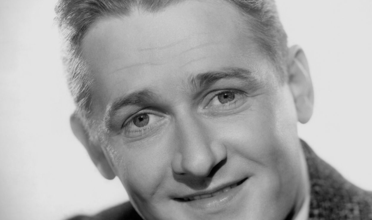 Alan Young 1469816374