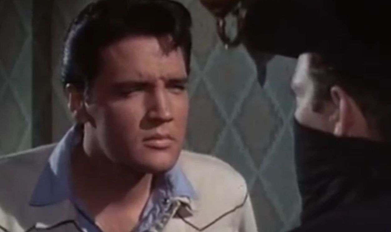 Screenshot from Tickle Me (1965)