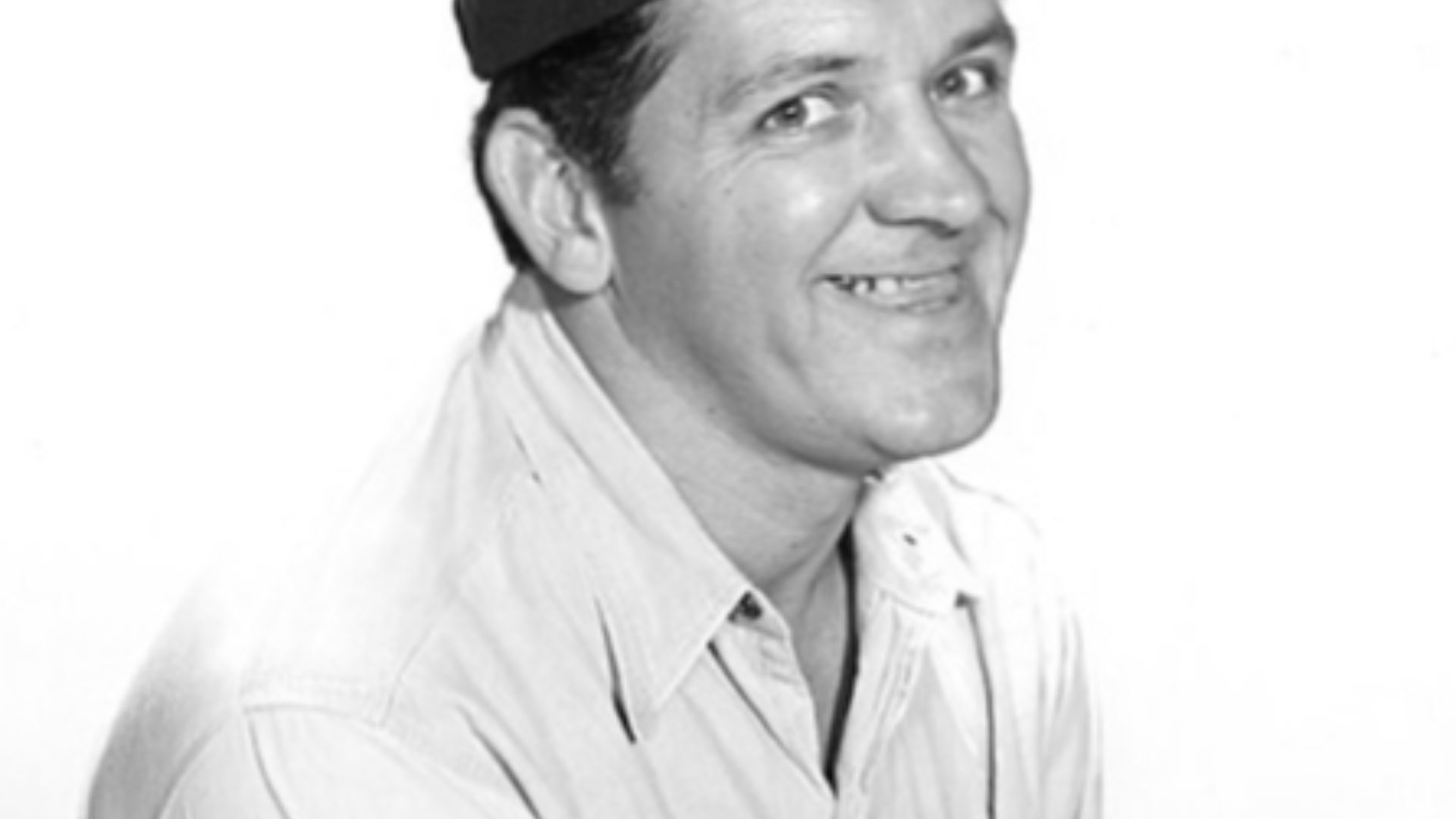 Mayberry RFD Original CBS TV Network Photo.
AIR DATE: 5/18/70

PICTURED: George Lindsey