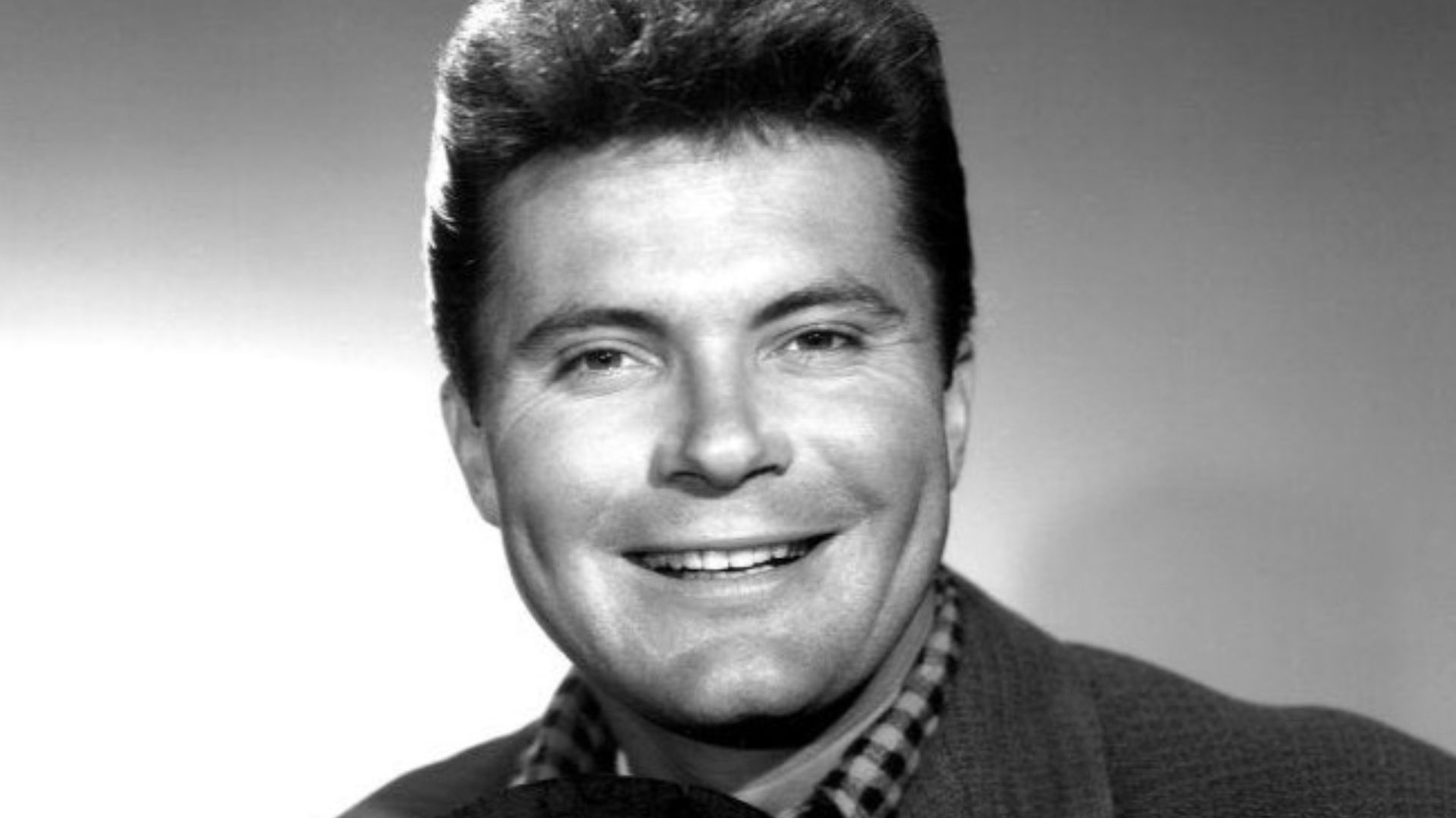 Photo of Max Baer, Jr. as Jethro from the premiere of the television program The Beverly Hillbillies.