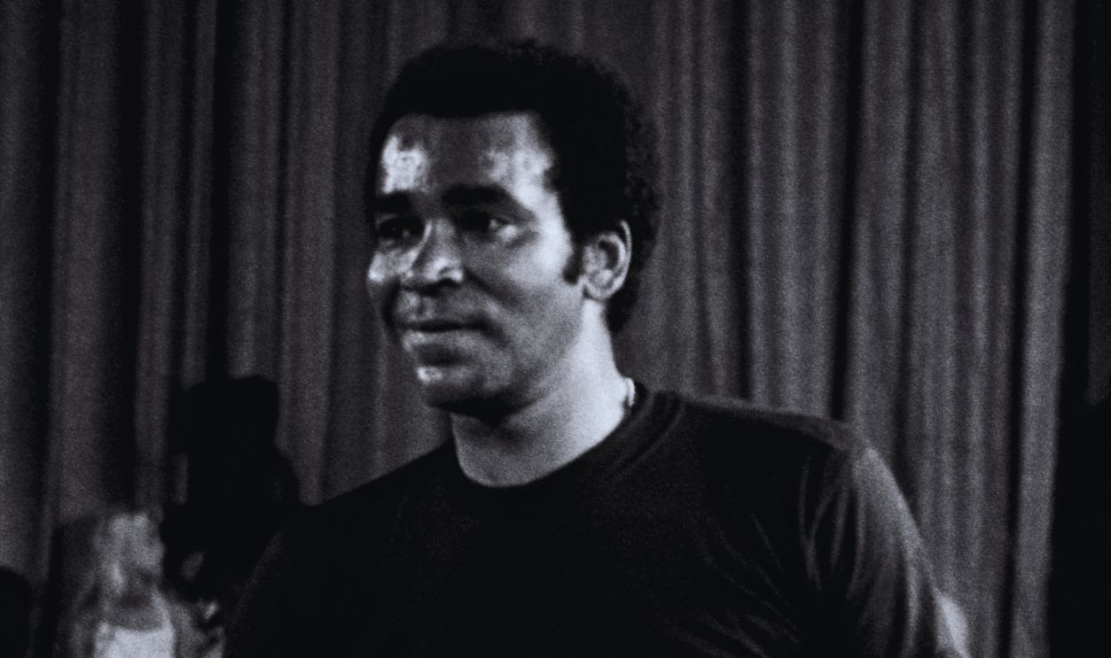 Gettyimages - 1314094986, American actor Greg Morris (1933-1996) stands on the court during the 3 on 3 Celebrity Basketball Tournament on September 7, 1978 at the Las Vegas Hilton Showroom in Las Vegas, Nevada.